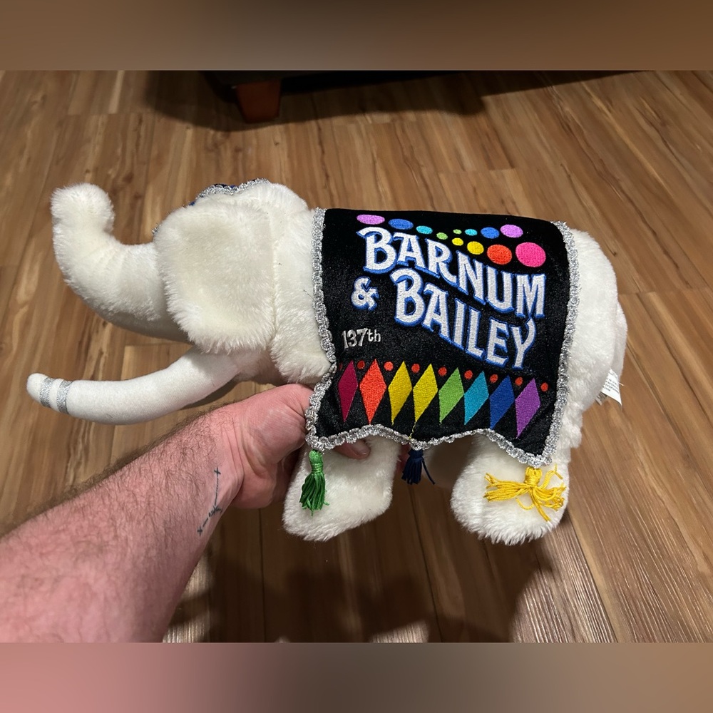 2007 Barnum & Bailey Plush Elephant with Colorful Blanket 137th Anniversary